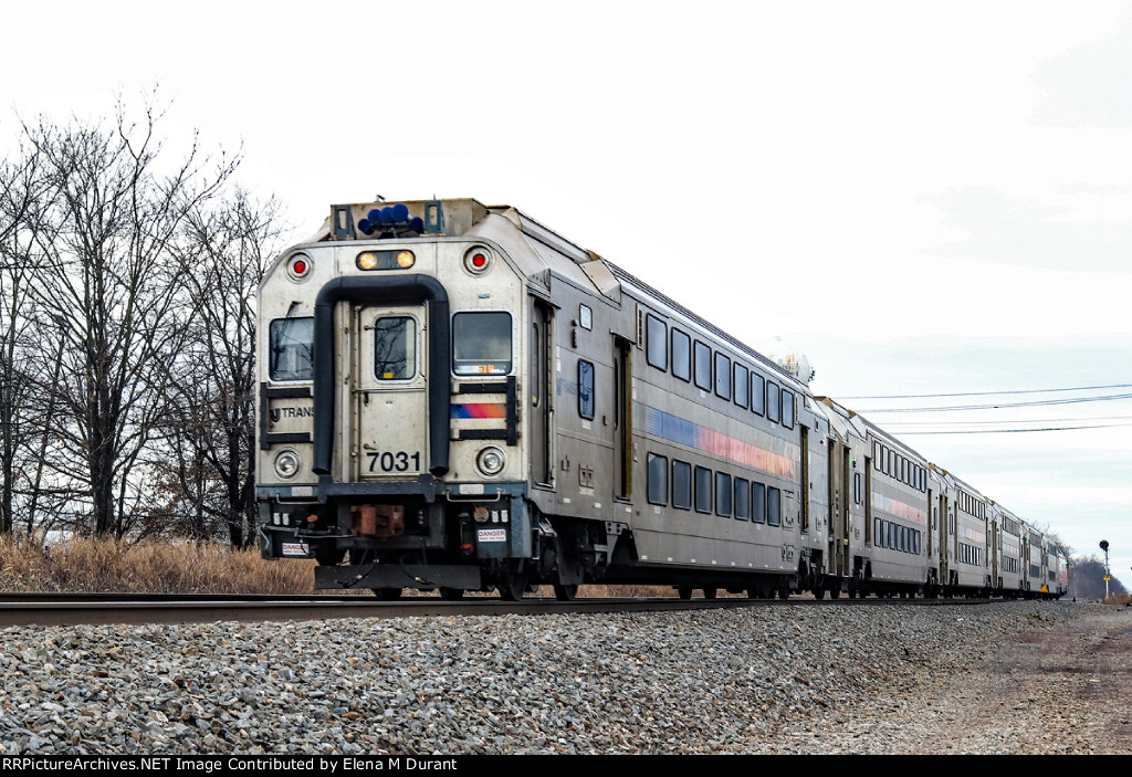 NJT 7031 on train 5518